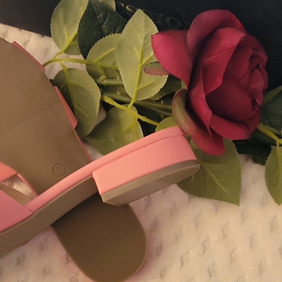 EXPRESSION SLIDE - Picture 6 of 8